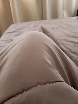 Snapshot of Eleni_Pappa chatting on February 27, 2026, 6:46 am Eleni Pappa online show from February 27, 2026, 6:46 am