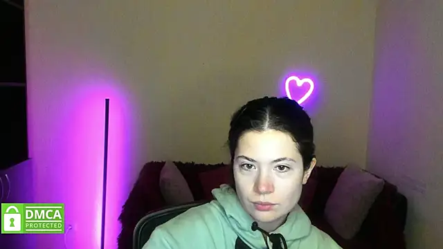 Alicia redfollow online show from December 4, 2025, 12:25 pm