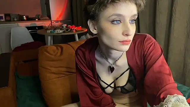 Snapshot of Cristmass_princess chatting on February 19, 2025, 4:34 am Cristmass princess online show from February 19, 2025, 4:34 am