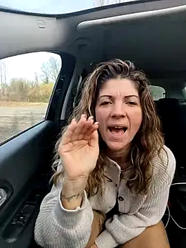 Snapshot of sansan2411 chatting on February 4, 2026, 10:21 am sansan2411 online show from February 4, 2026, 10:21 am