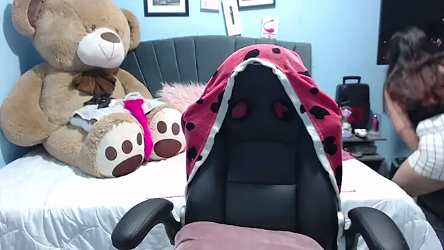 AngelRouss online show from February 24, 2026, 9:29 am