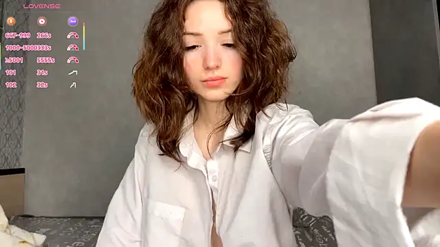 LilianGrindle online show from February 20, 2026, 10:43 pm