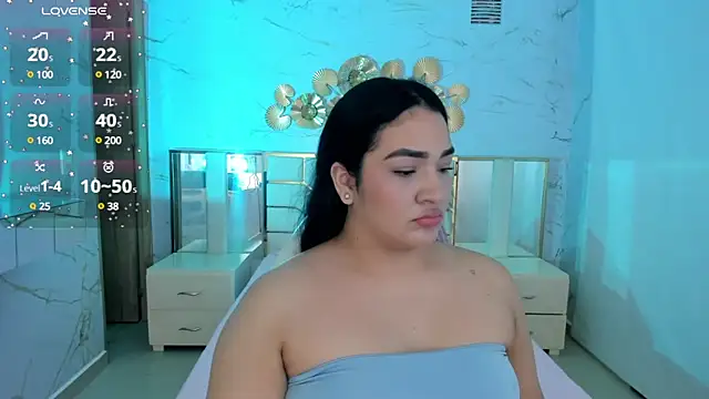 stefany duque1  online show from March 8, 2025, 6:10 am