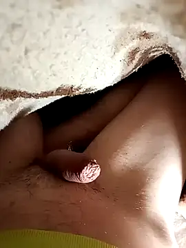 Snapshot of Daniel32hot chatting on December 25, 2024, 6:09 am Daniel32hot online show from December 25, 2024, 6:09 am