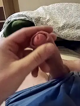 Snapshot of Daniel32hot chatting on January 5, 2025, 10:21 am Daniel32hot online show from January 5, 2025, 10:21 am