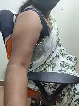 Snapshot of Tamil_roja69 chatting on February 13, 2026, 5:20 pm Tamil roja69 online show from February 13, 2026, 5:20 pm