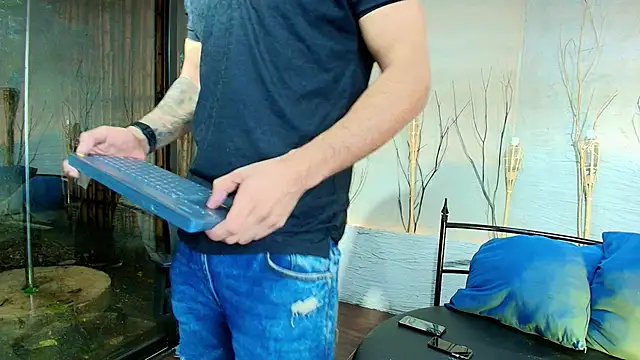 MarcoVitto online show from October 3, 2025, 12:02 pm