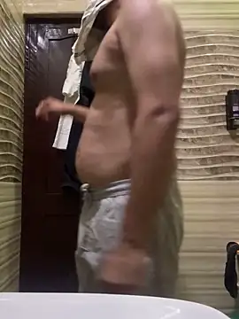 skyisthelimit12 online show from February 27, 2025, 1:38 pm