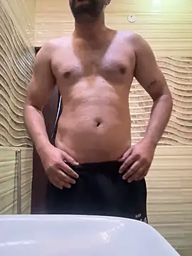 skyisthelimit12 online show from February 6, 2026, 3:33 am