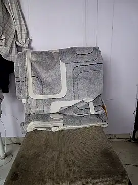 Snapshot of lovelygirl4567 chatting on February 4, 2026, 5:13 am lovelygirl4567 online show from February 4, 2026, 5:13 am