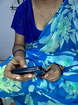 Snapshot of lovelygirl4567 chatting on February 13, 2026, 4:58 pm lovelygirl4567 online show from February 13, 2026, 4:58 pm