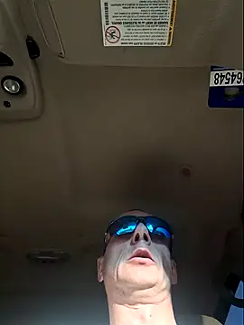 Snapshot of SoooV3ryKinky chatting on January 30, 2025, 10:41 pm SoooV3ryKinky online show from January 30, 2025, 10:41 pm