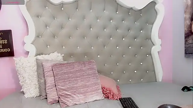 Snapshot of Diva_Smith02 chatting on January 26, 2025, 6:06 pm Diva Smith02 online show from January 26, 2025, 6:06 pm