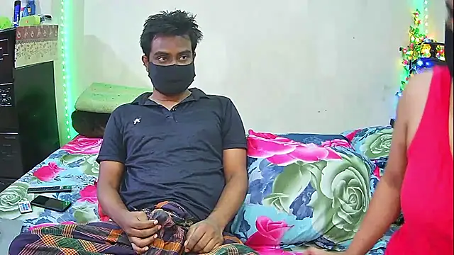 Hot Nila online show from February 21, 2026, 3:07 am