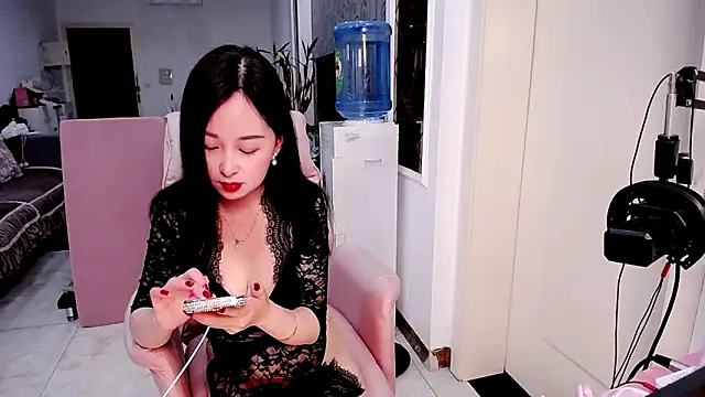 SSSniang- online show from March 19, 2025, 12:01 pm