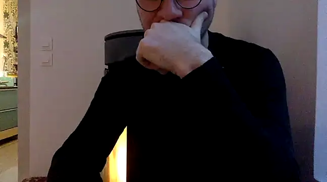 Snapshot of coquin5995 chatting on January 4, 2025, 7:45 am coquin5995 online show from January 4, 2025, 7:45 am