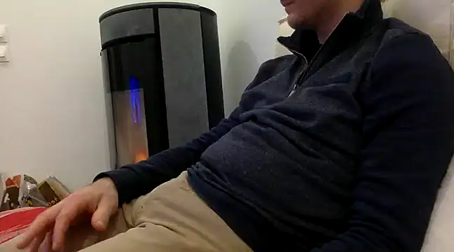 Snapshot of coquin5995 chatting on February 16, 2025, 5:59 pm coquin5995 online show from February 16, 2025, 5:59 pm