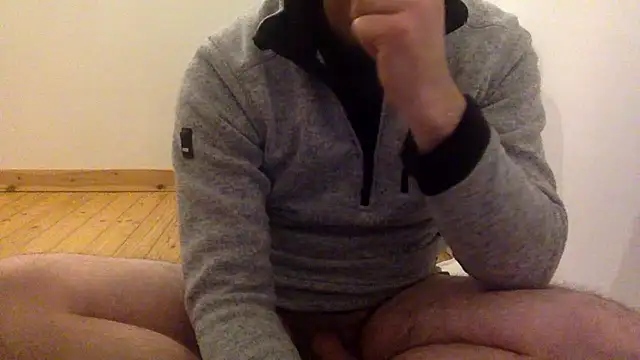 Snapshot of coquin5995 chatting on March 17, 2025, 7:26 pm coquin5995 online show from March 17, 2025, 7:26 pm