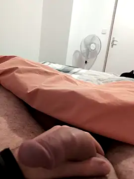 Snapshot of coquin5995 chatting on November 11, 2025, 8:03 am coquin5995 online show from November 11, 2025, 8:03 am