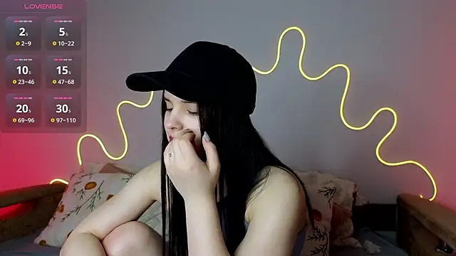 Harleen Moore online show from March 22, 2025, 7:20 pm