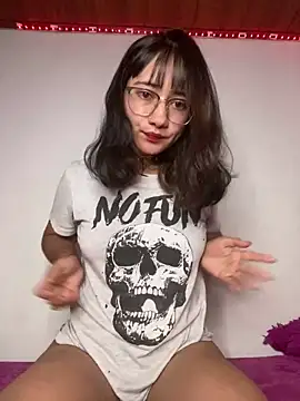 Snapshot of Catmila- chatting on January 22, 2025, 7:03 am Catmila- online show from January 22, 2025, 7:03 am