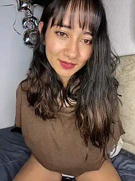 Snapshot of Catmila- chatting on January 6, 2026, 7:12 am Catmila- online show from January 6, 2026, 7:12 am