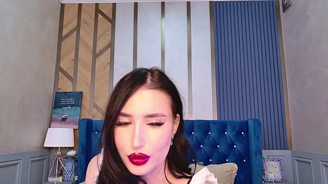 EmmaLawrens online show from February 16, 2025, 9:04 am