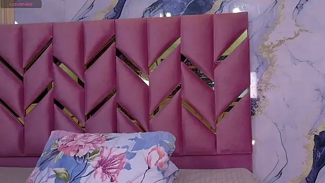 Snapshot of hotiergirl chatting on February 2, 2026, 12:04 pm hotiergirl online show from February 2, 2026, 12:04 pm