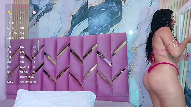 Snapshot of hotiergirl chatting on February 4, 2026, 12:33 pm hotiergirl online show from February 4, 2026, 12:33 pm