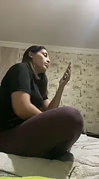 Rosanna Rennie online show from February 25, 2025, 6:42 pm