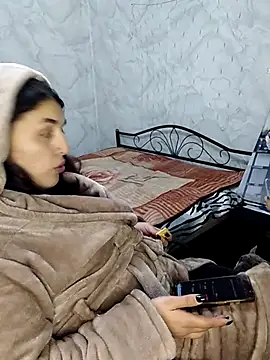 Rosanna Rennie online show from November 15, 2025, 9:00 pm