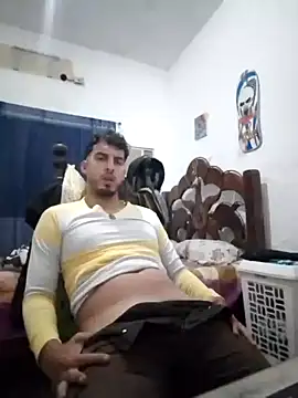 alejo5288 online show from November 19, 2025, 4:01 am