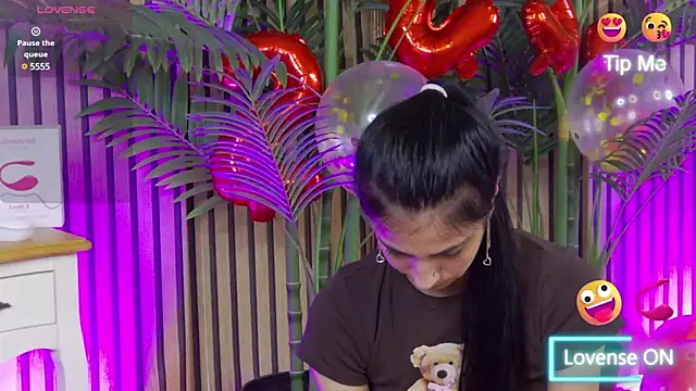 Snapshot of KeylaBlair chatting on February 5, 2025, 7:20 pm KeylaBlair online show from February 5, 2025, 7:20 pm