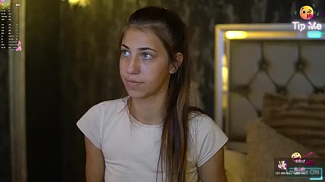 Snapshot of KeylaBlair chatting on September 20, 2025, 6:53 pm KeylaBlair online show from September 20, 2025, 6:53 pm