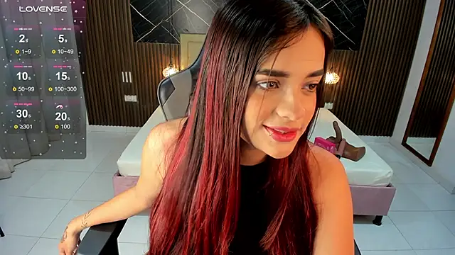 Snapshot of Lolly_18 chatting on September 8, 2025, 3:11 pm Lolly 18 online show from September 8, 2025, 3:11 pm