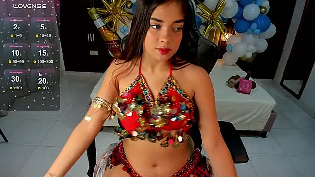 Snapshot of Lolly_18 chatting on October 19, 2025, 2:29 pm Lolly 18 online show from October 19, 2025, 2:29 pm