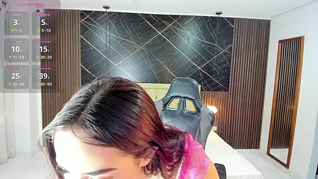 Snapshot of Lolly_18 chatting on February 27, 2026, 8:09 pm Lolly 18 online show from February 27, 2026, 8:09 pm