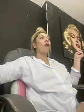 viktoria davis  online show from February 27, 2026, 11:16 pm