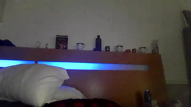 Snapshot of yourcourage1 chatting on October 14, 2025, 2:34 am yourcourage1 online show from October 14, 2025, 2:34 am