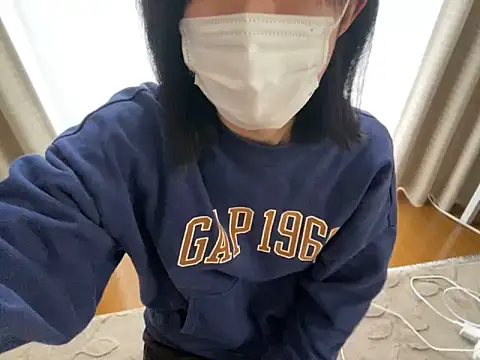 Snapshot of riri_riri_jp chatting on March 9, 2025, 6:17 am riri riri jp online show from March 9, 2025, 6:17 am