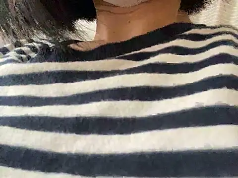 Snapshot of riri_riri_jp chatting on November 8, 2025, 3:39 am riri riri jp online show from November 8, 2025, 3:39 am