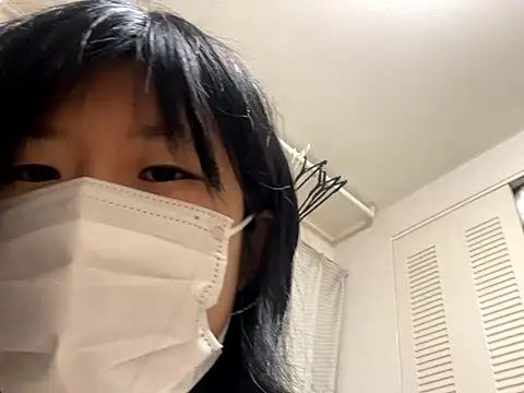 Snapshot of riri_riri_jp chatting on November 25, 2025, 10:59 am riri riri jp online show from November 25, 2025, 10:59 am