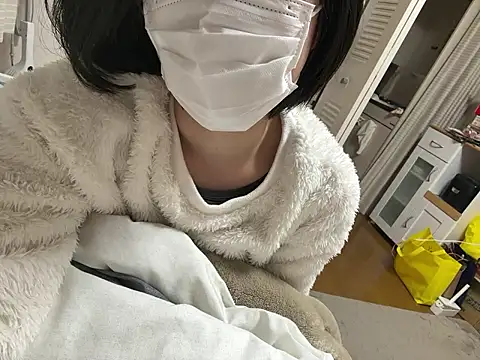 Snapshot of riri_riri_jp chatting on February 11, 2026, 3:06 pm riri riri jp online show from February 11, 2026, 3:06 pm