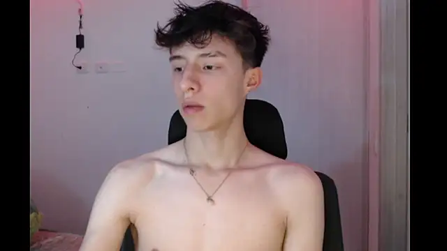 Snapshot of Juanmres chatting on December 5, 2025, 12:03 pm Juanmres online show from December 5, 2025, 12:03 pm