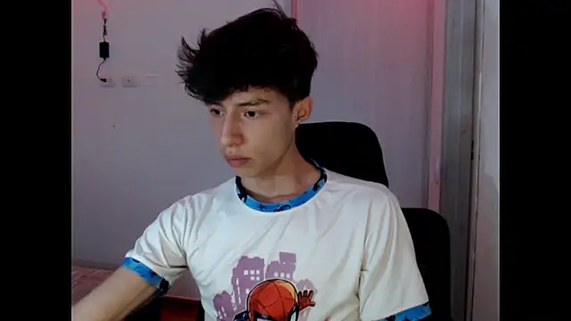 Snapshot of Juanmres chatting on December 14, 2025, 4:34 pm Juanmres online show from December 14, 2025, 4:34 pm