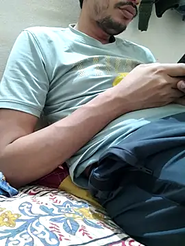 Snapshot of letsfunss008 chatting on January 29, 2025, 7:32 pm letsfunss008 online show from January 29, 2025, 7:32 pm