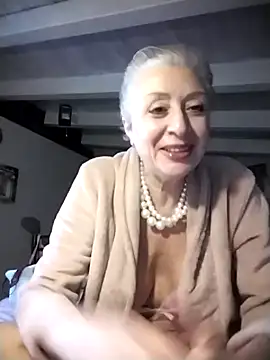 Snapshot of divinaerotica chatting on February 24, 2026, 4:49 pm divinaerotica online show from February 24, 2026, 4:49 pm