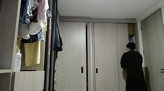 Snapshot of miketwink chatting on March 17, 2025, 4:19 am miketwink online show from March 17, 2025, 4:19 am