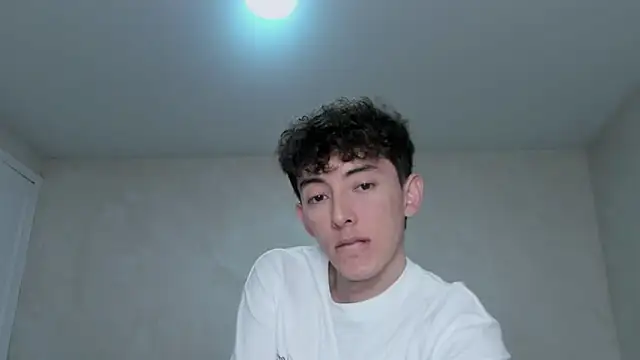 Snapshot of miketwink chatting on November 7, 2025, 6:52 pm miketwink online show from November 7, 2025, 6:52 pm