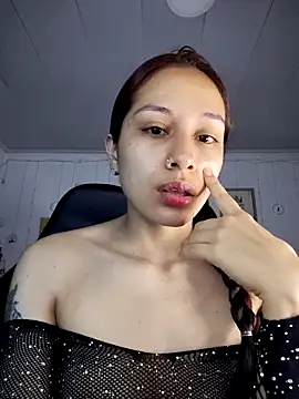 Snapshot of Marce0 chatting on February 19, 2026, 3:02 am Marce0 online show from February 19, 2026, 3:02 am